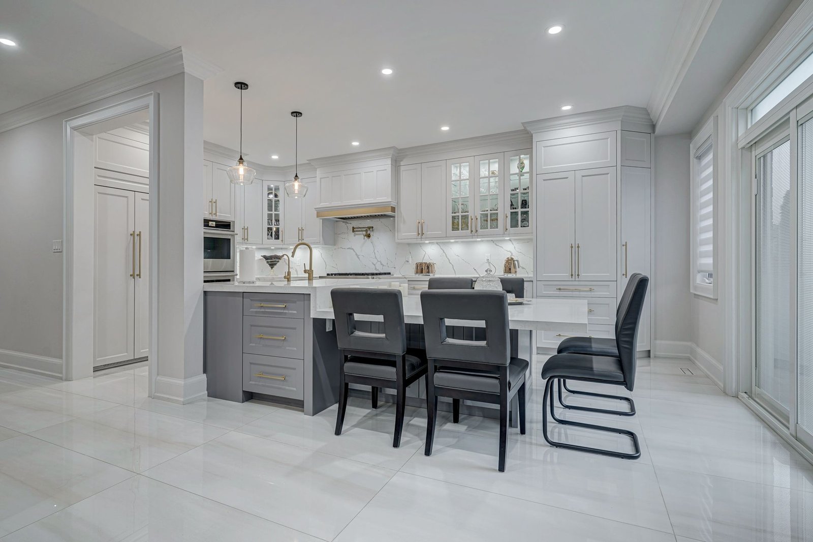 Premium Kitchen Cabinets in Mississauga, Ontario